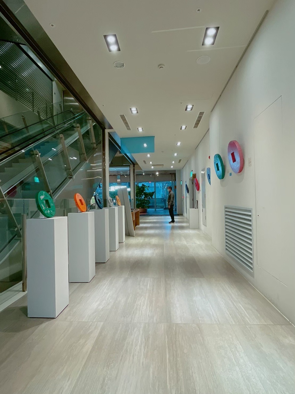 承風書店_藝術長廊（門口）